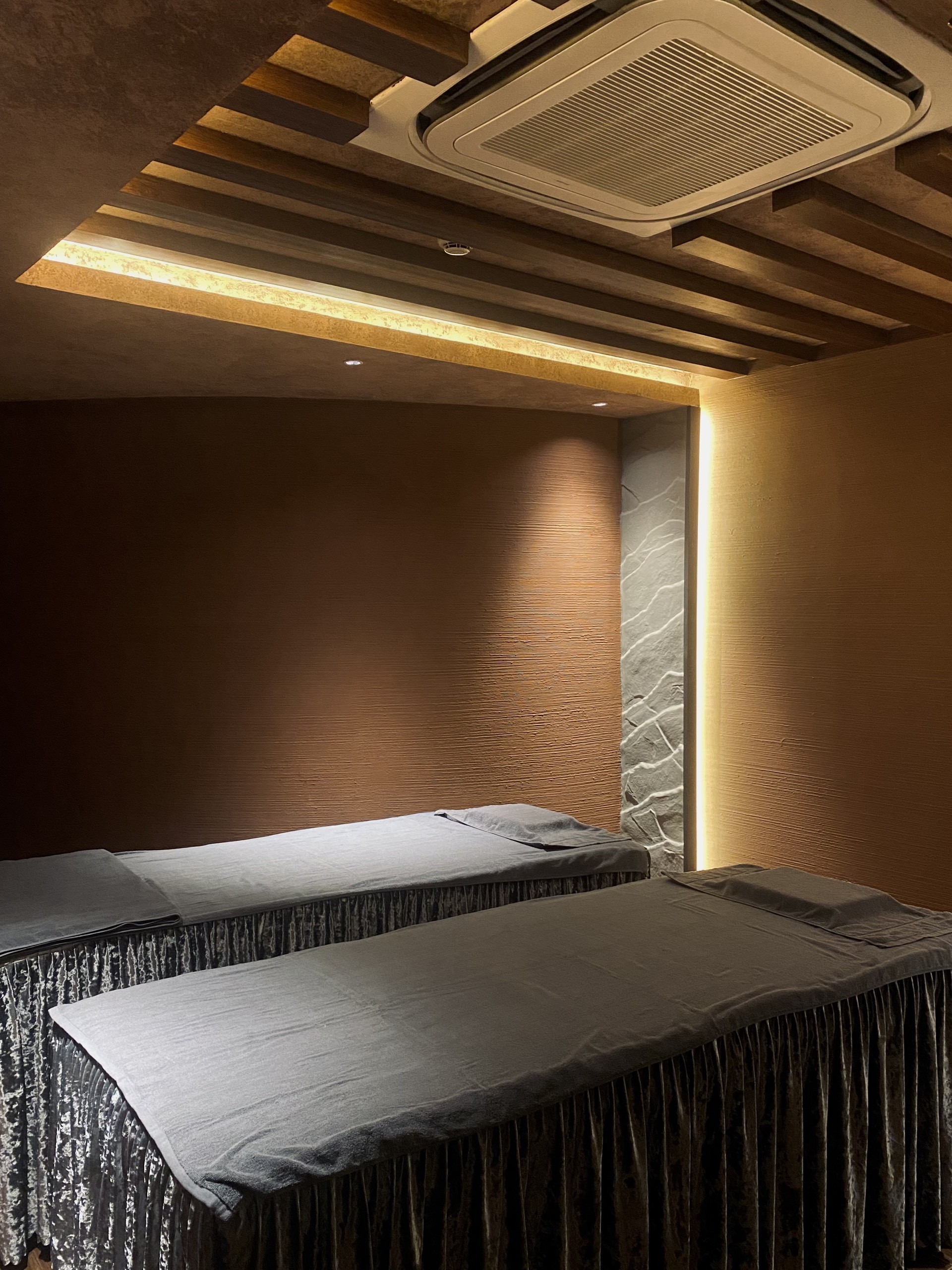Ánh sáng tự nhiên là điều không thể thiếu trong spa phong cách Nhật Bản